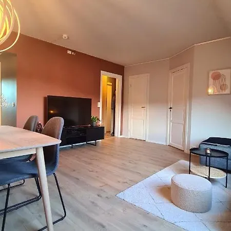 Cozy & Central *